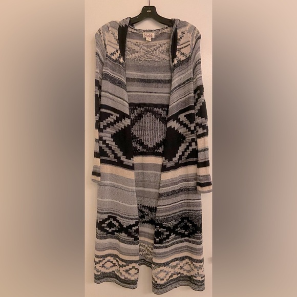 Mudd long cardigan Aztec print Boho western Sz Small black, gray, white EUC - Picture 1 of 5